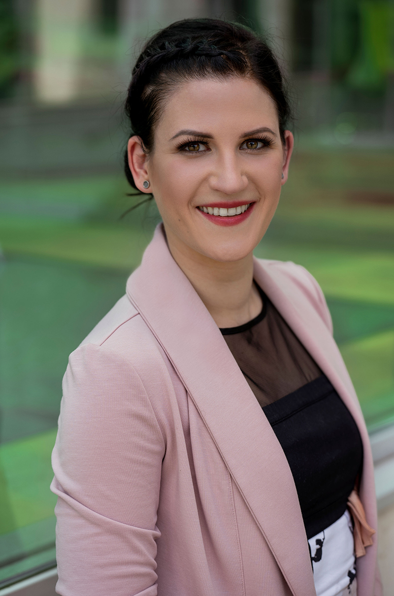 Gajdos Bettina - Könyvelő